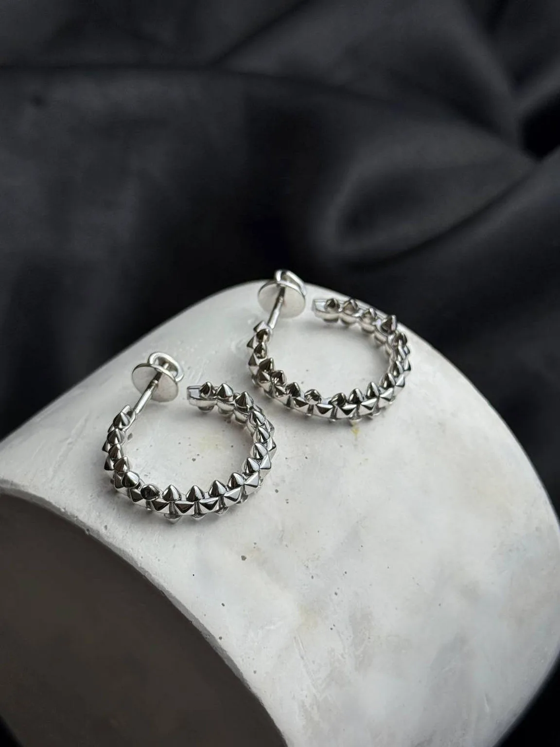 Серьги CROCUS «Шипы» — геометрия дерзости в золоте 585