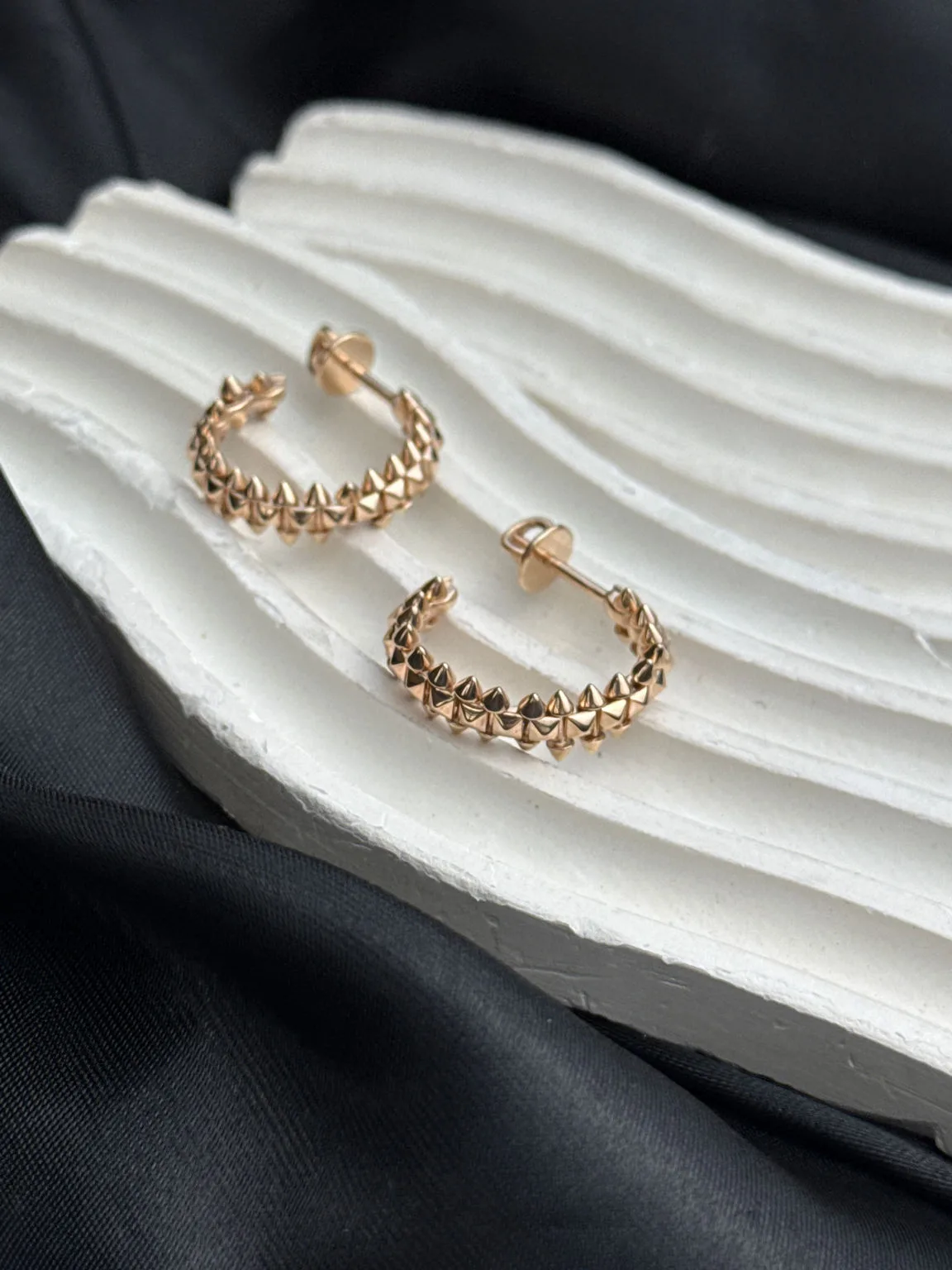 Серьги CROCUS «Шипы» — геометрия дерзости в золоте 585